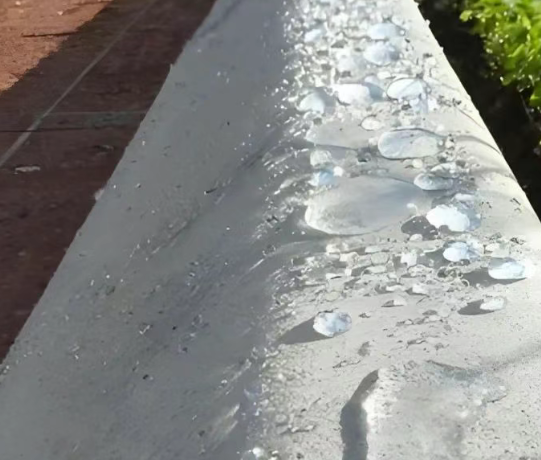 熊口管理区硅烷浸渍涂料在混凝土保护中的应用