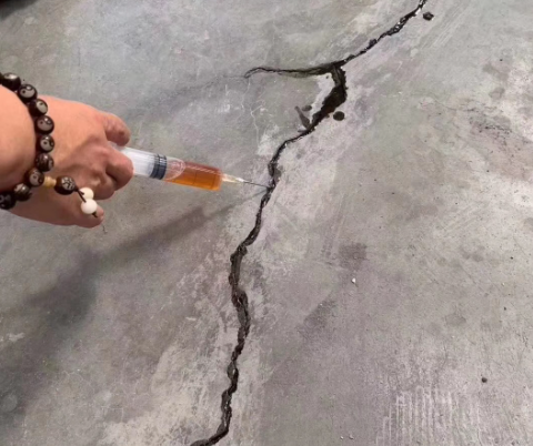 熊口管理区混凝土裂缝修补技术详解​