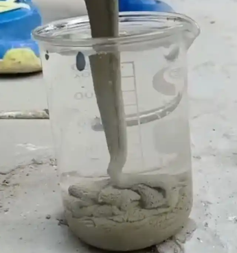 熊口管理区水工混凝土絮凝剂，水下抗分散剂的作用及施工方法